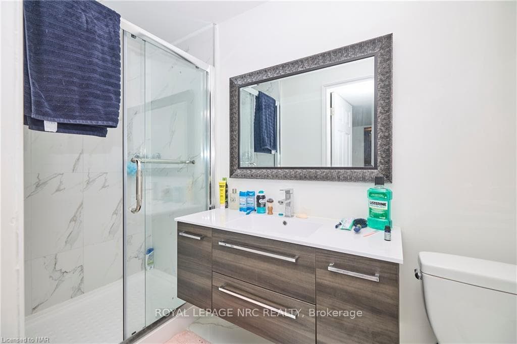13 Winterberry Boulevard photo 35