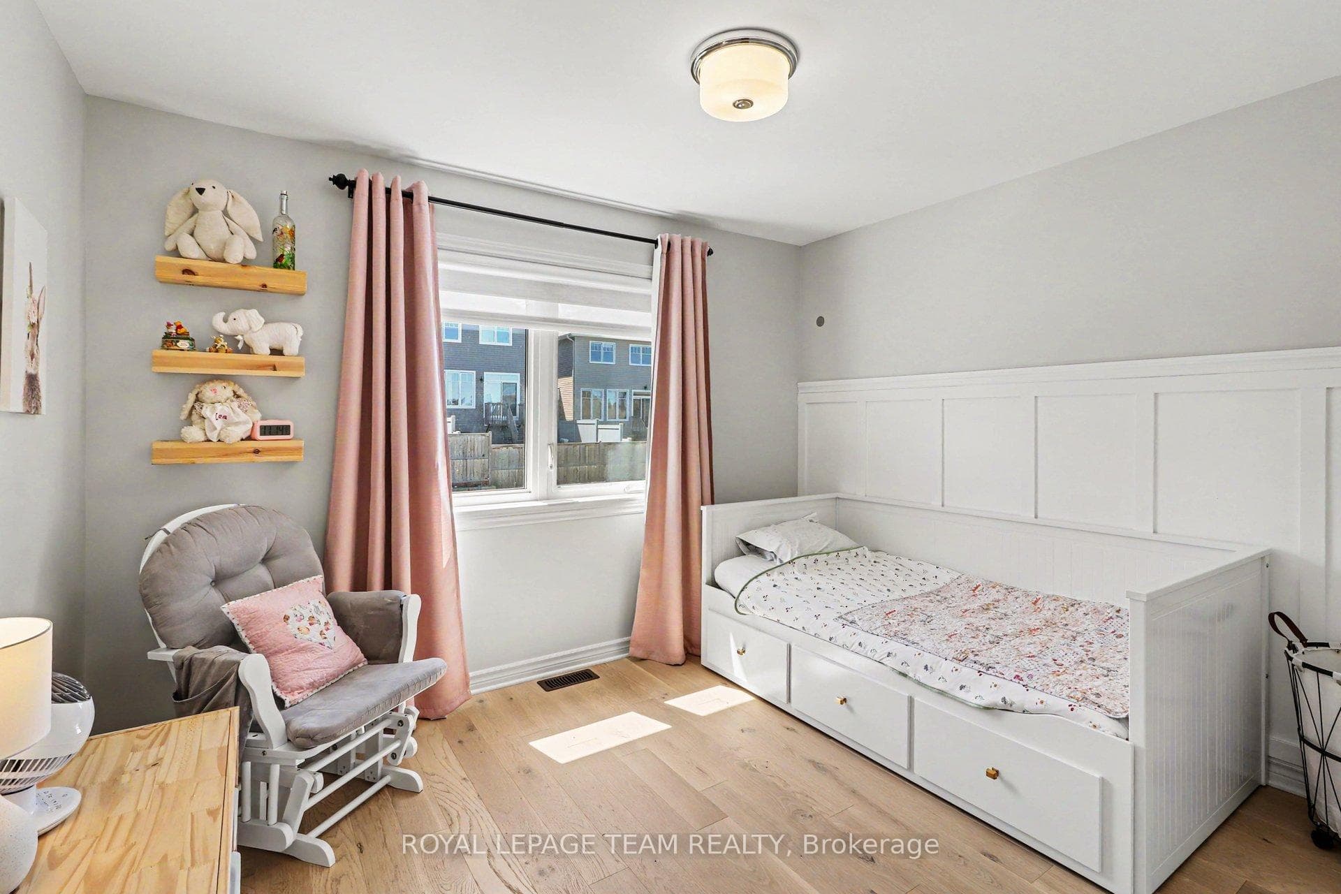 115 Bonne Renommee Avenue photo 29