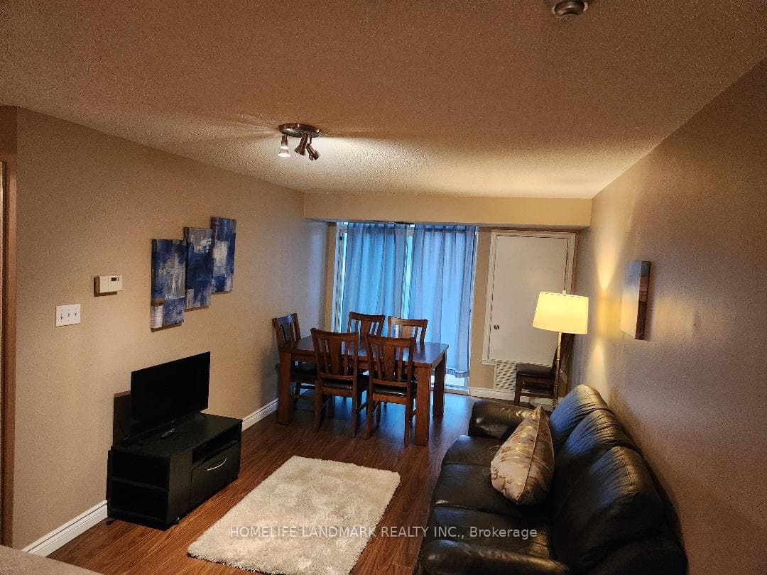 105 Victoria Street Unit 708 photo 3