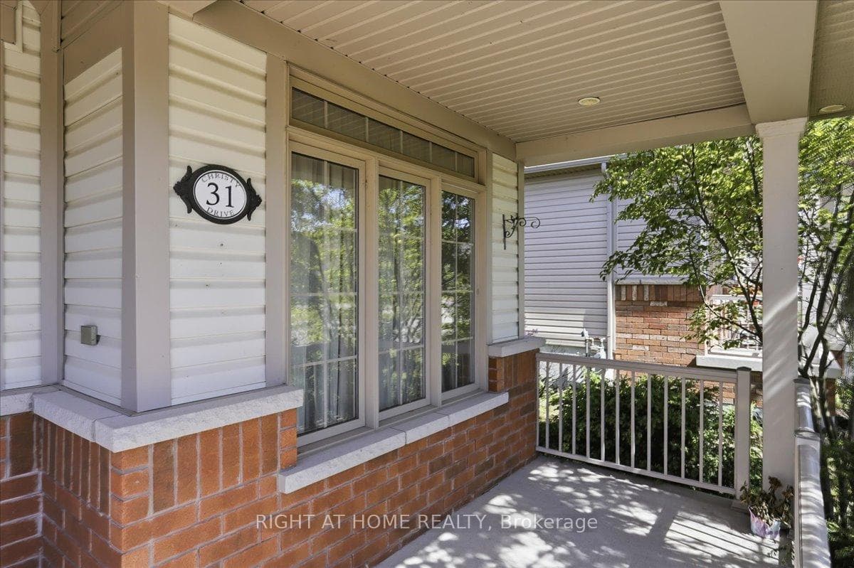 31 Christy Drive photo 2