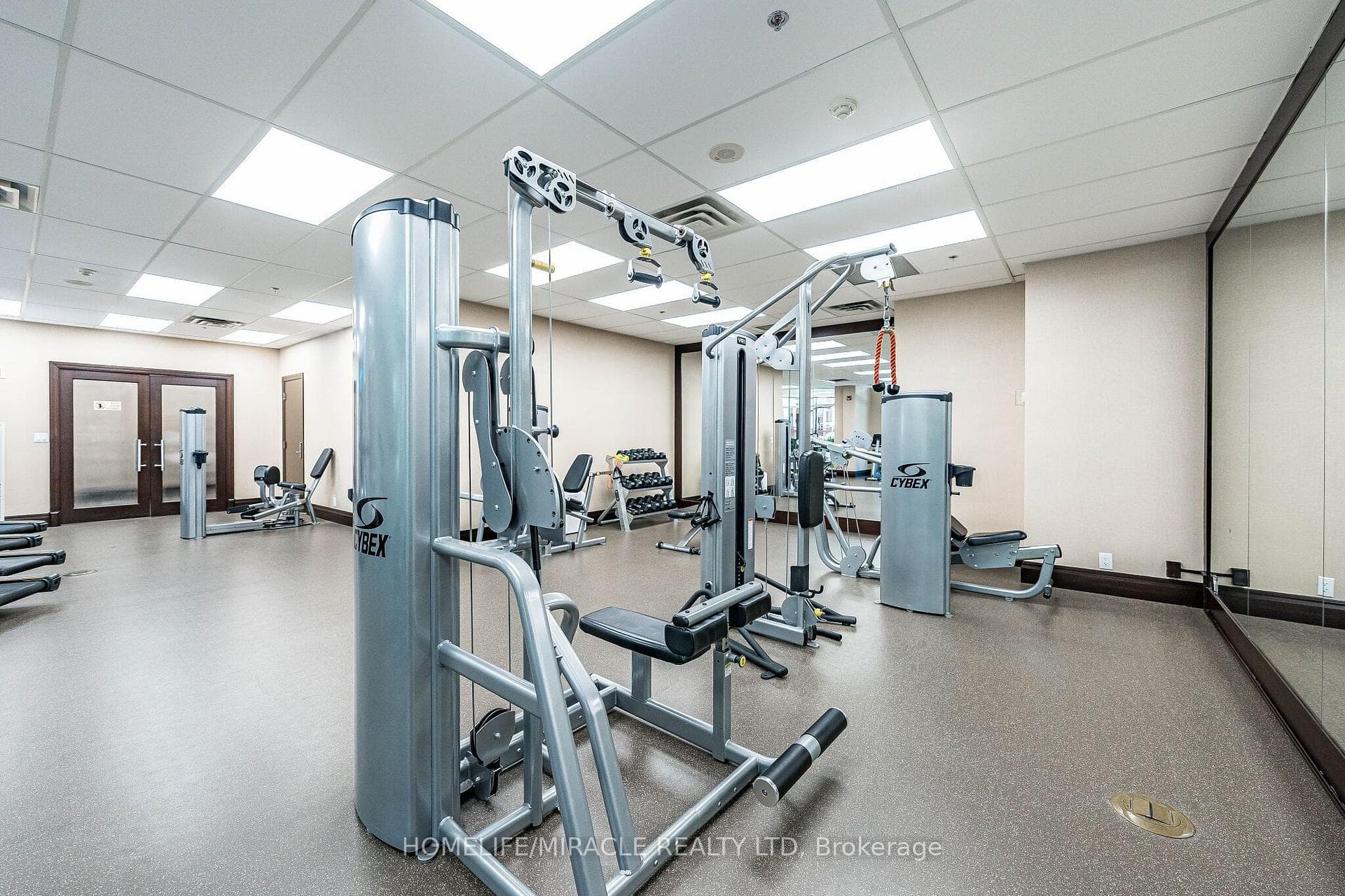18 Harding Boulevard Unit 121 photo 47