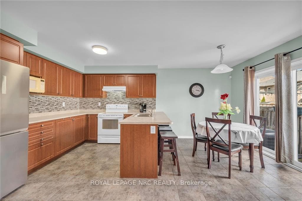19 Powell Drive photo 12