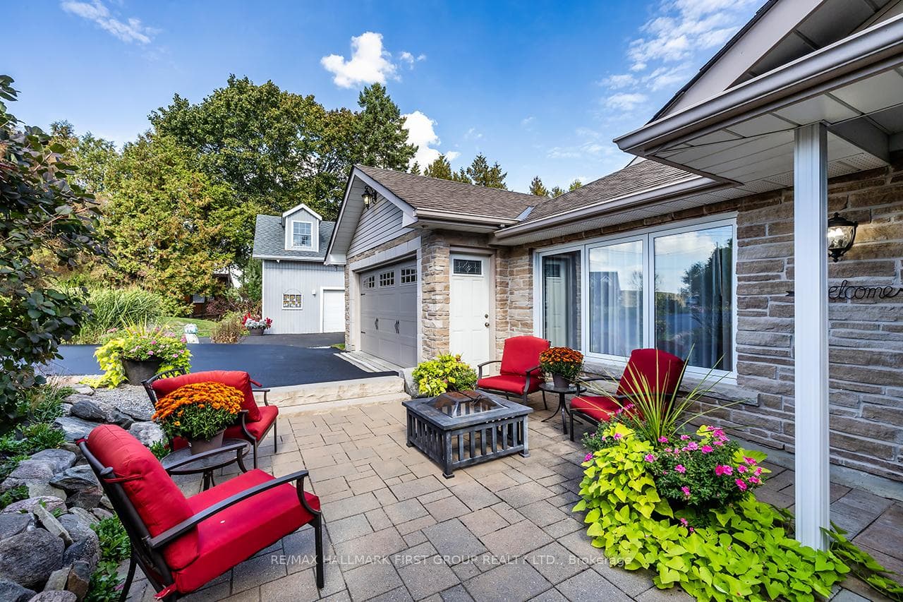 61 Druan Drive photo 5