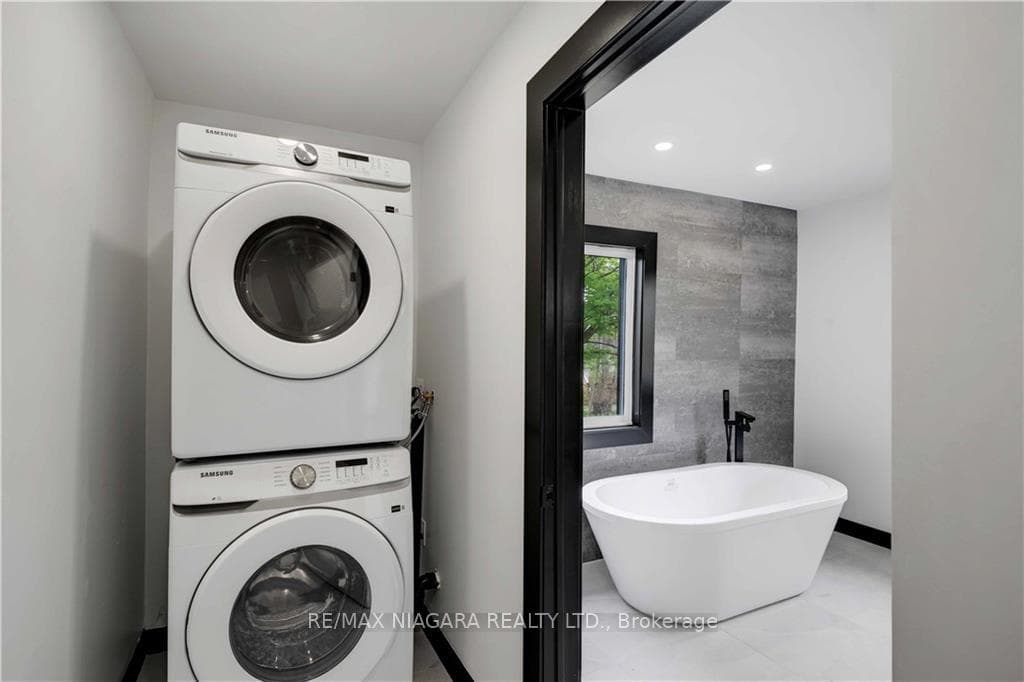 213 Kent Street photo 20