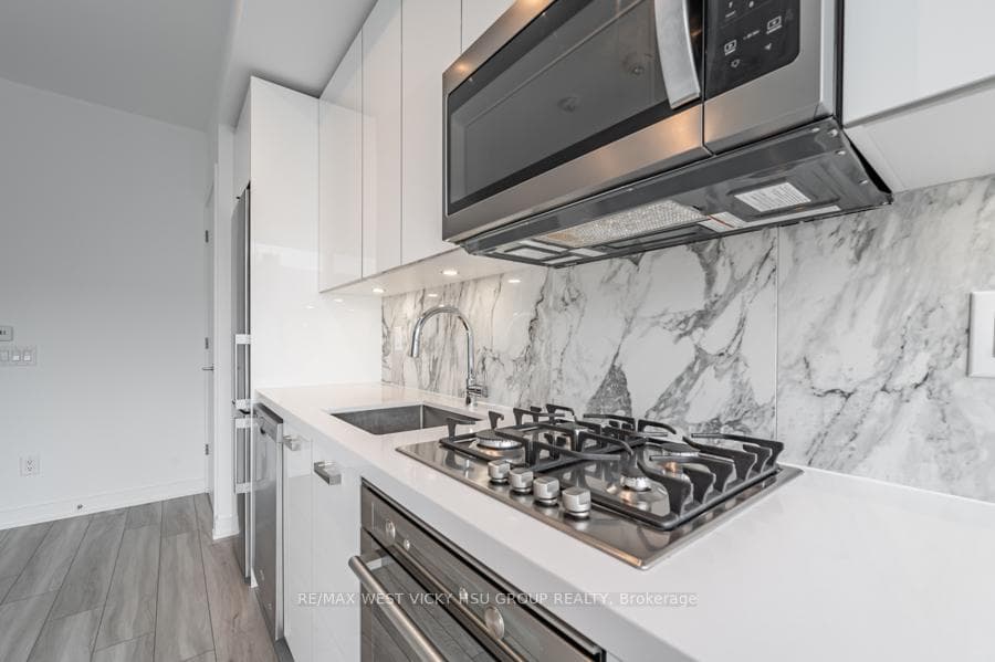458 Richmond Street Unit 806 photo 10
