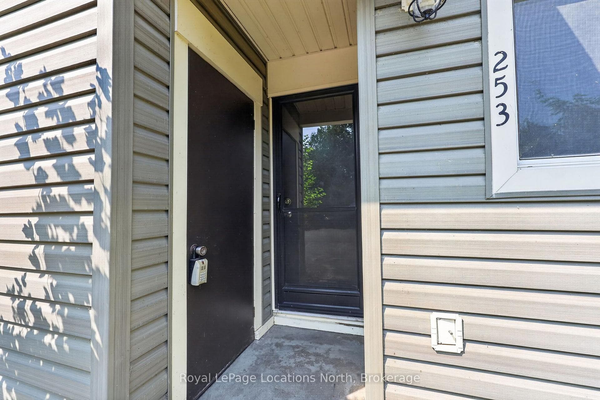 13 Harbour Street Unit 253 photo 4