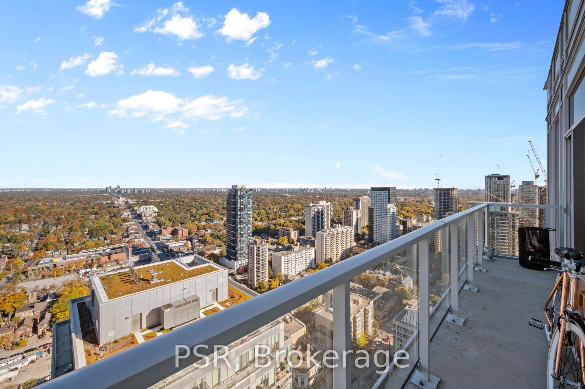 33 Helendale Avenue Unit 3101 photo 18
