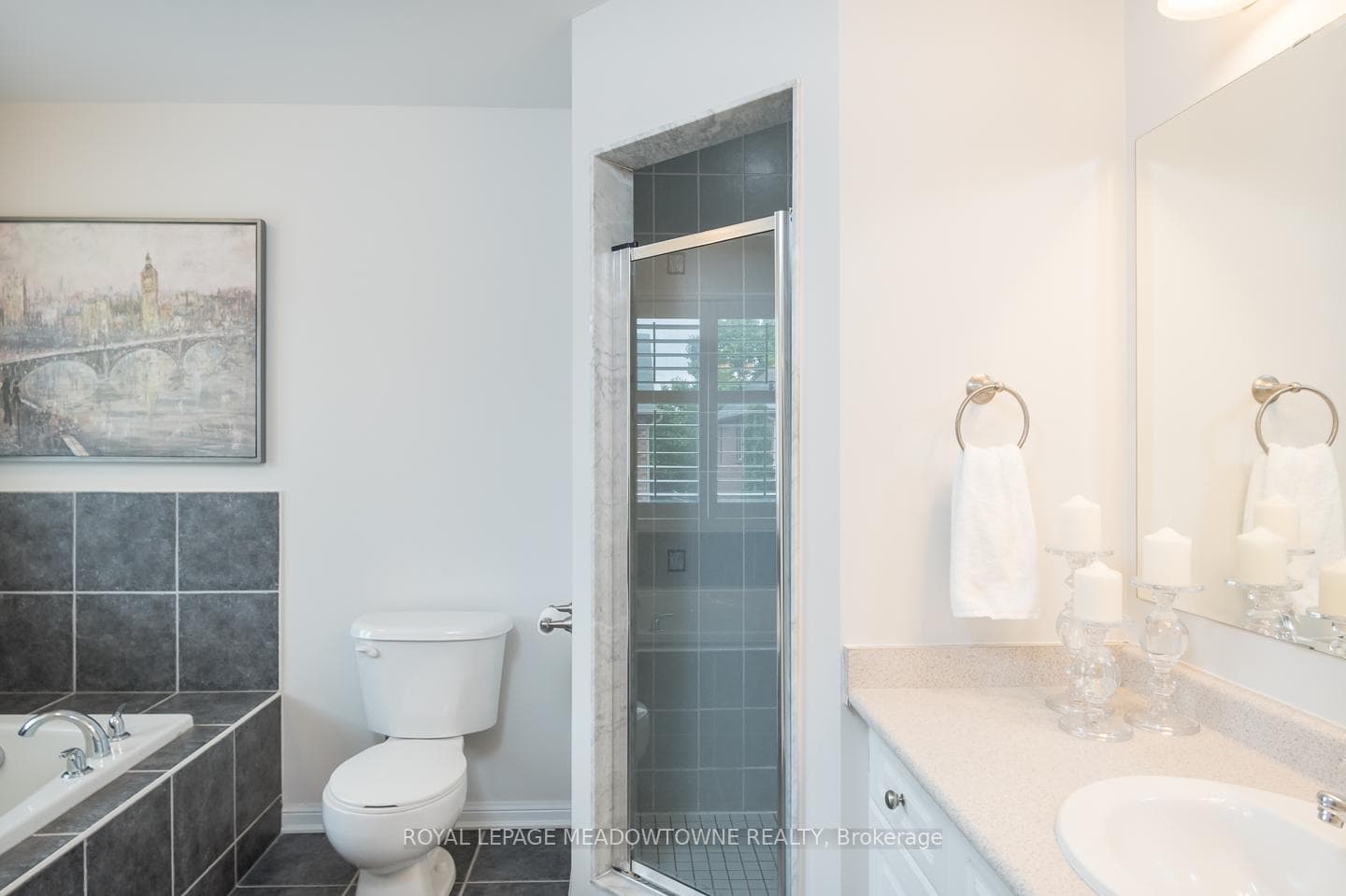 907 Vickerman Way photo 28