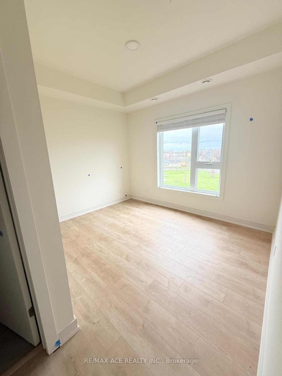 16 Melbourne Avenue Unit 317B photo 16