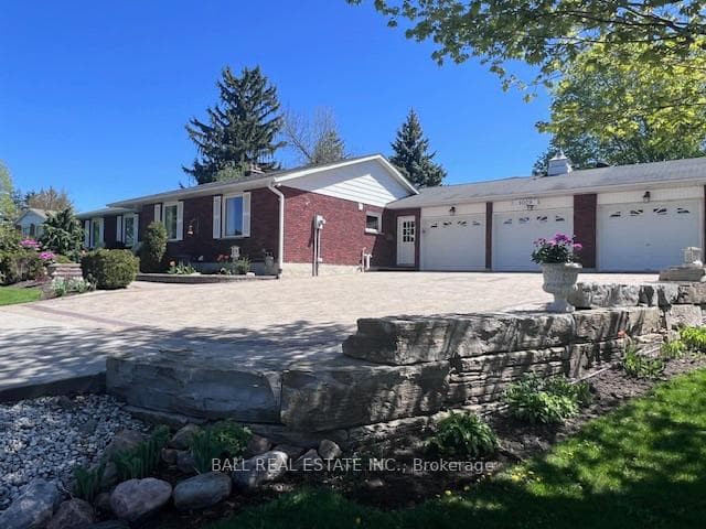 1029 Nicholls Boulevard photo 2
