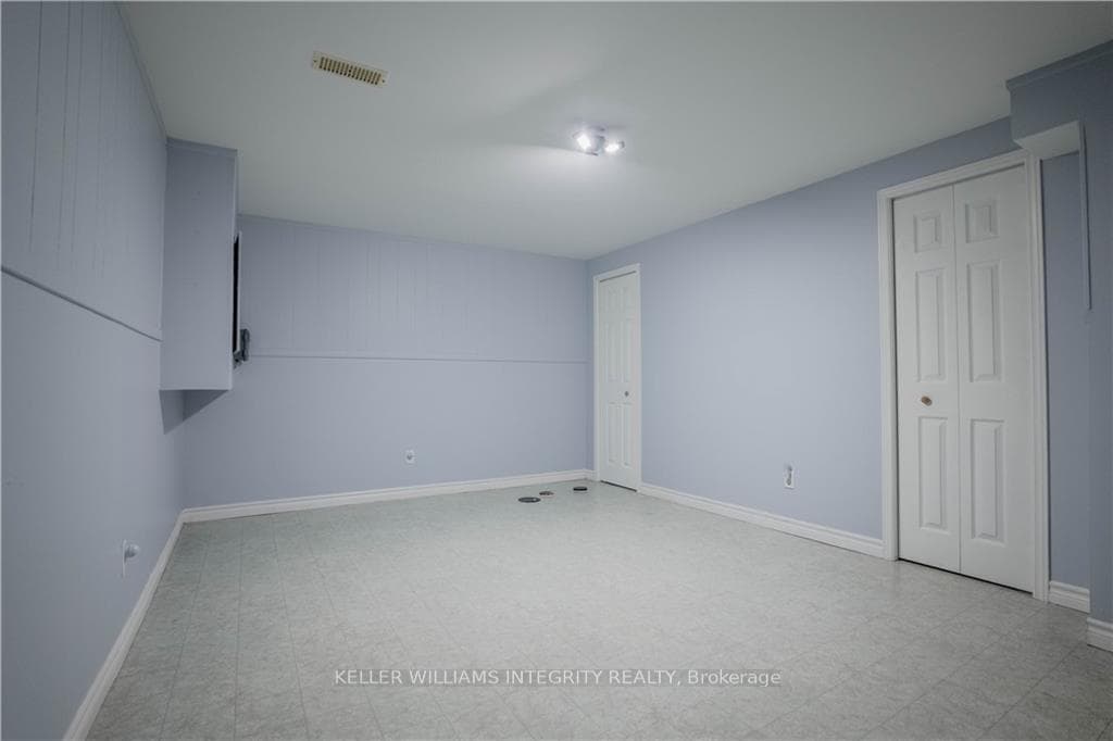 257 NORTHWOODS Crescent photo 18