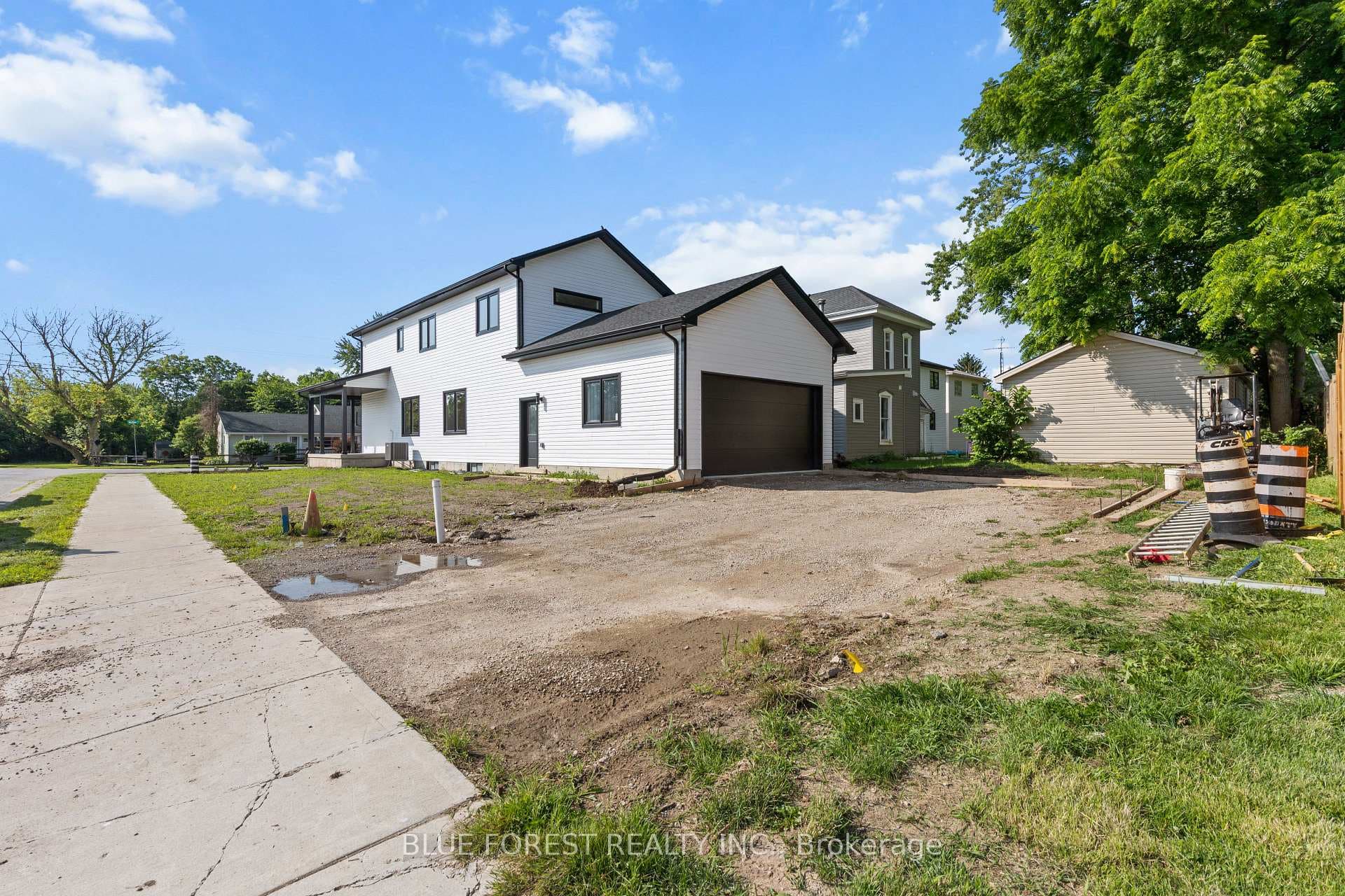 198 McRae Street photo 49