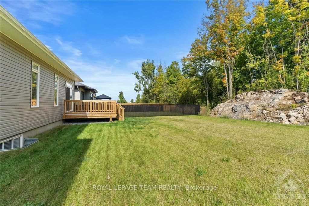 303 WOOD Avenue photo 28