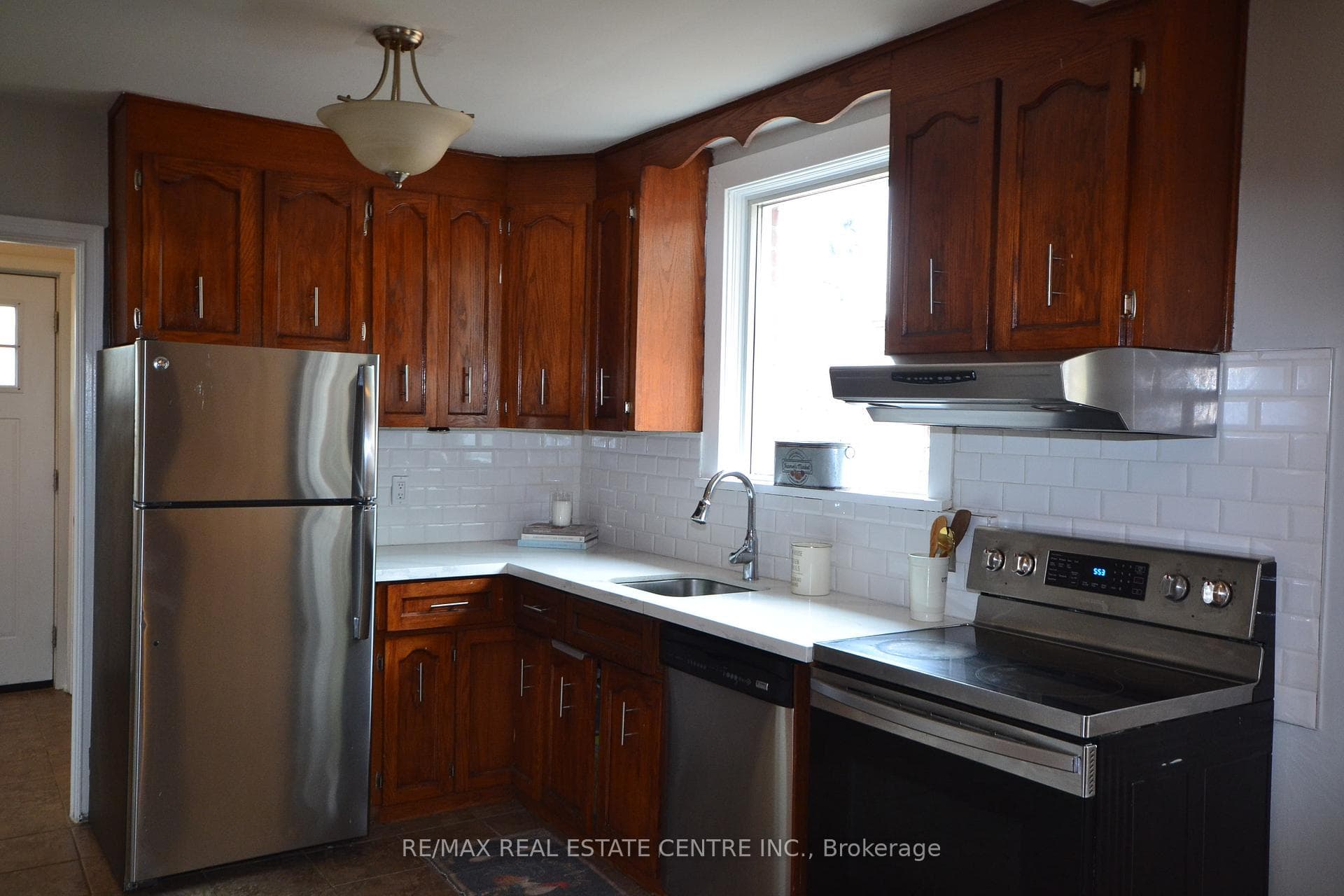 75 Cynthia Road photo 19