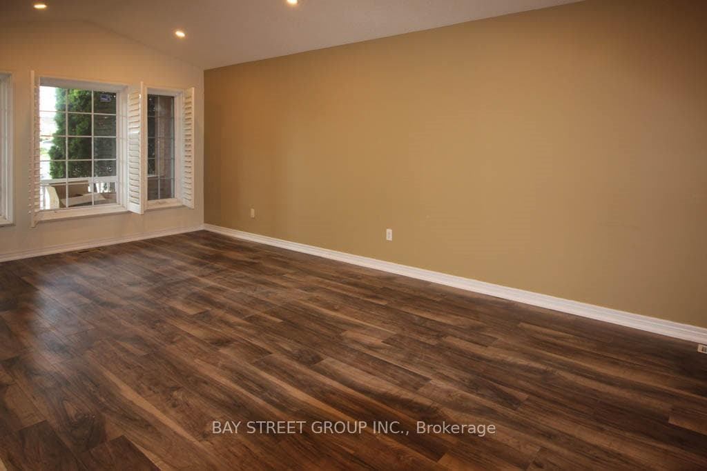 55 Bianca Drive photo 4