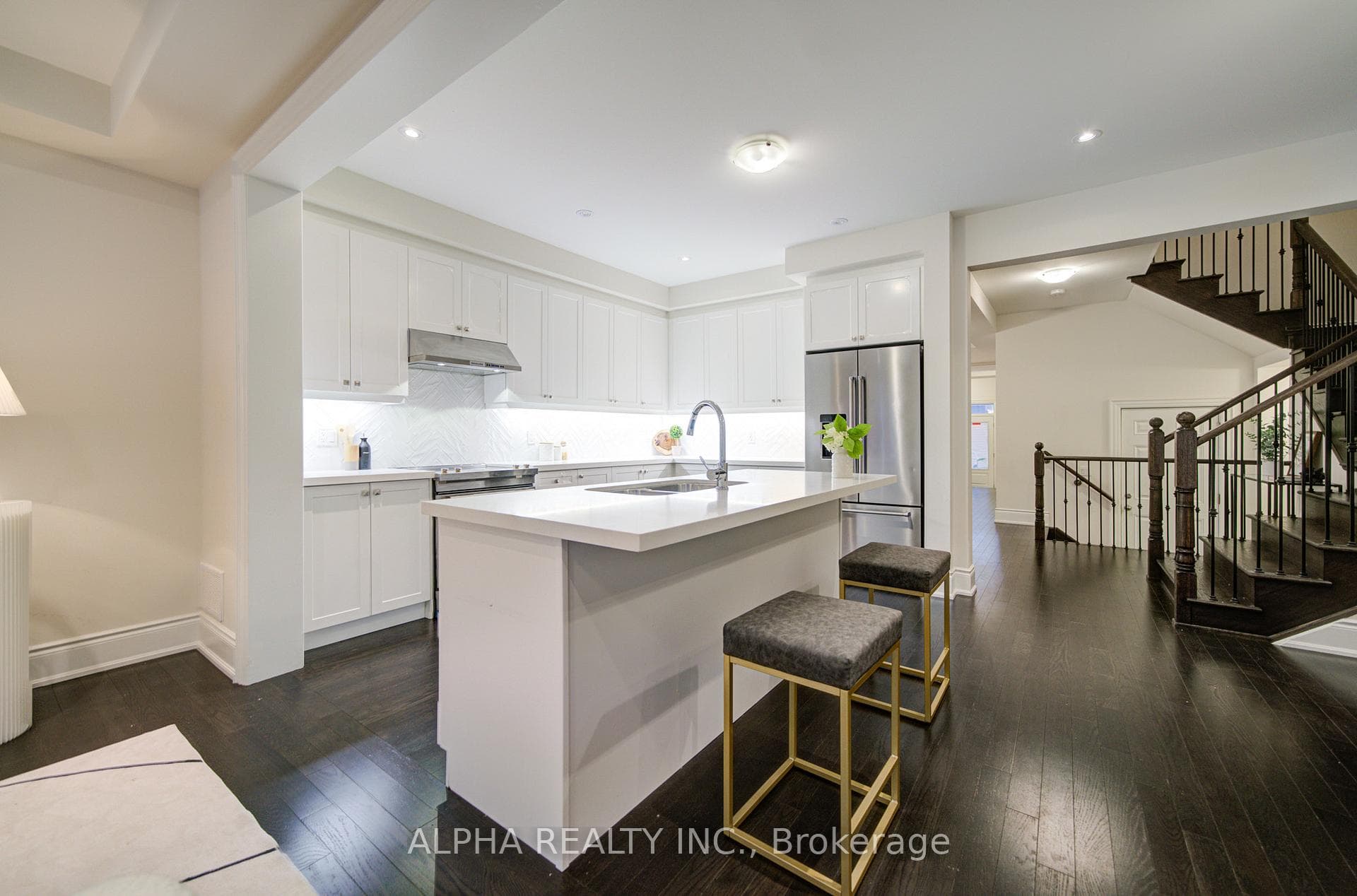 45 Kentledge Avenue photo 18