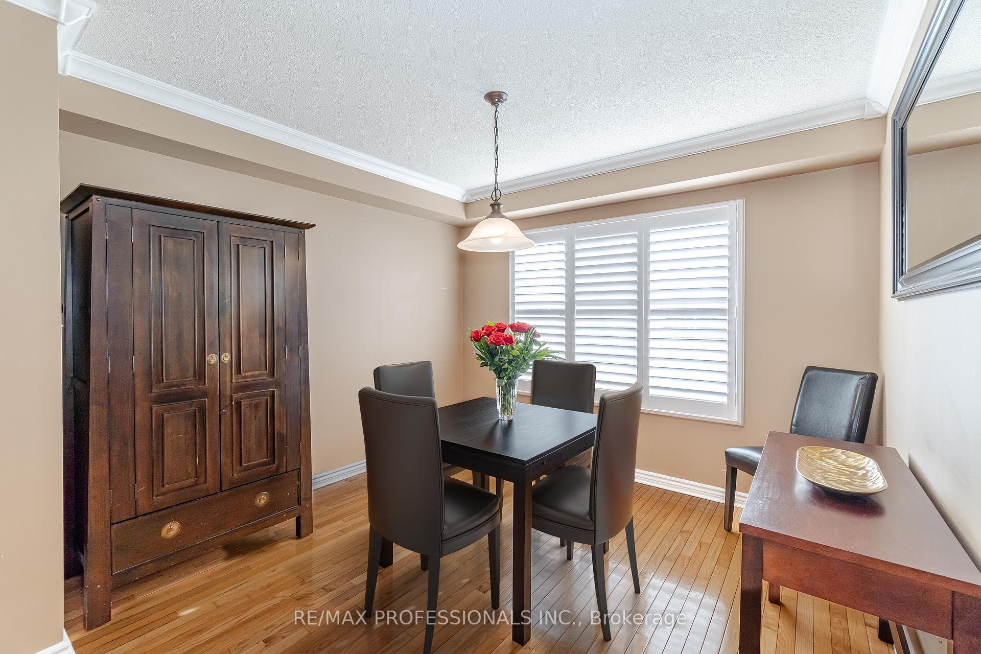 Dining Rm-Hdwd Flrs,California Shutters,Crown Mldg