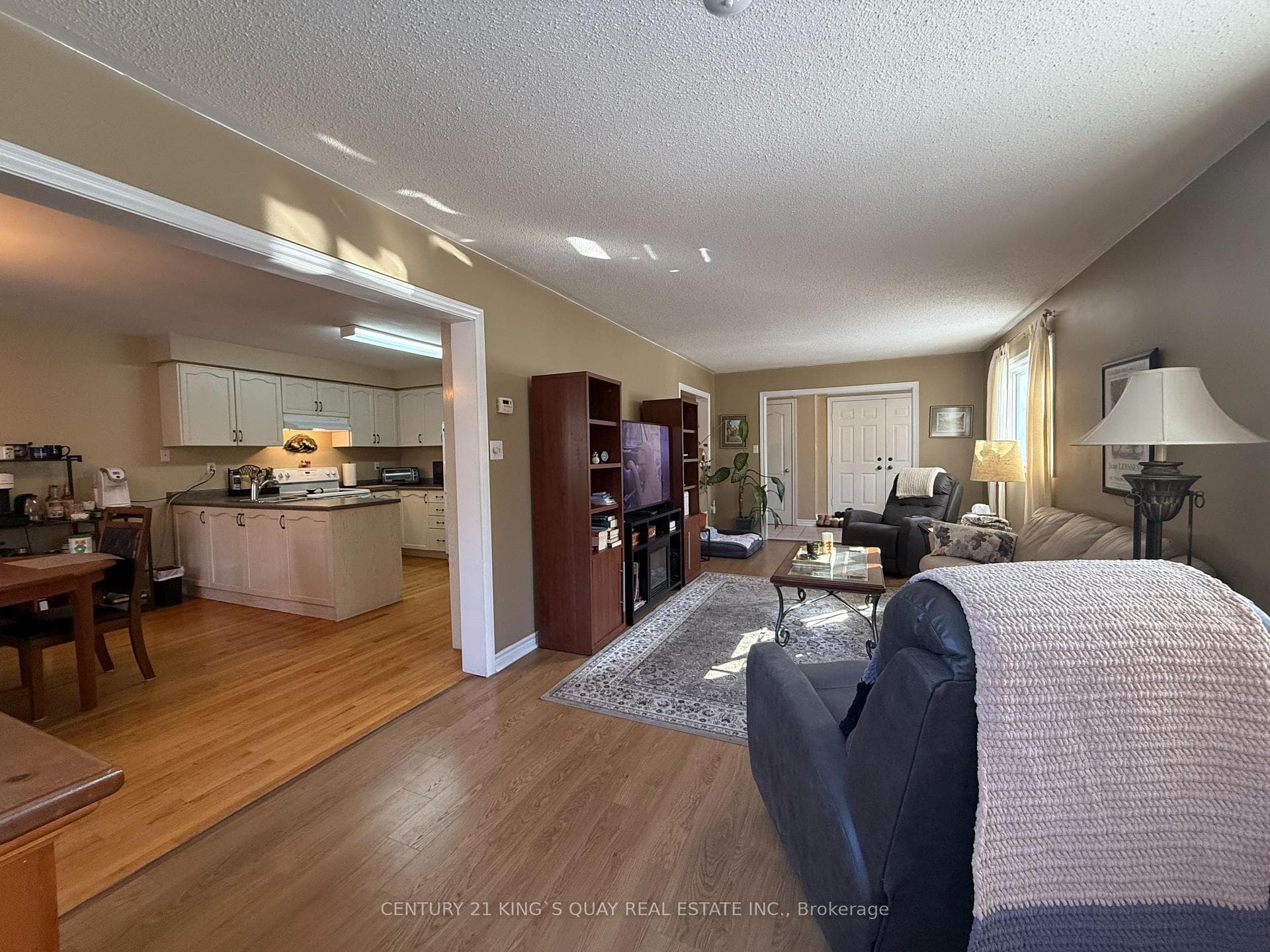 112 Deerglen Terrace photo 5