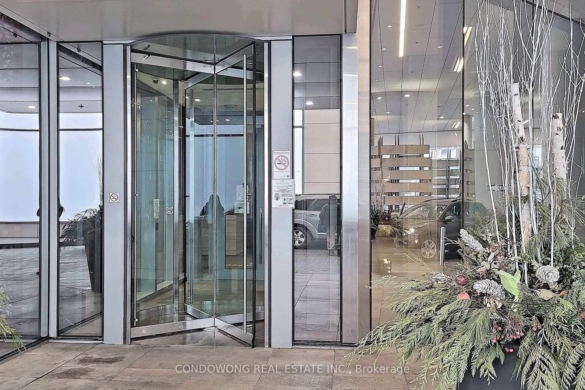 100 Harbour Street Unit 2902 photo 2