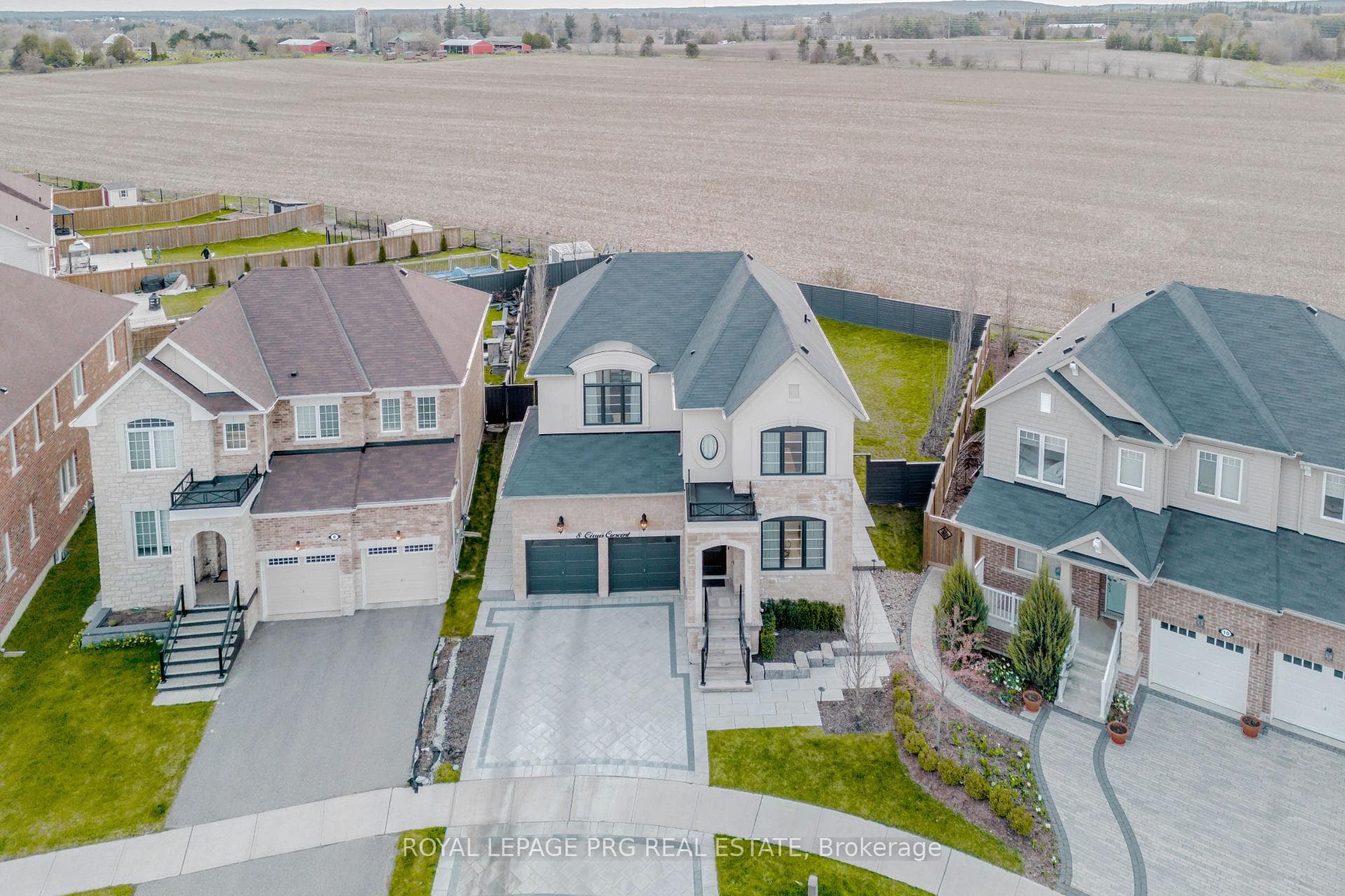 8 Cirrus Crescent photo 36