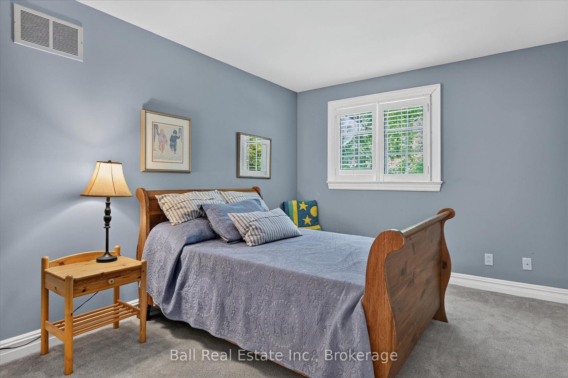 150 Hall Drive photo 24