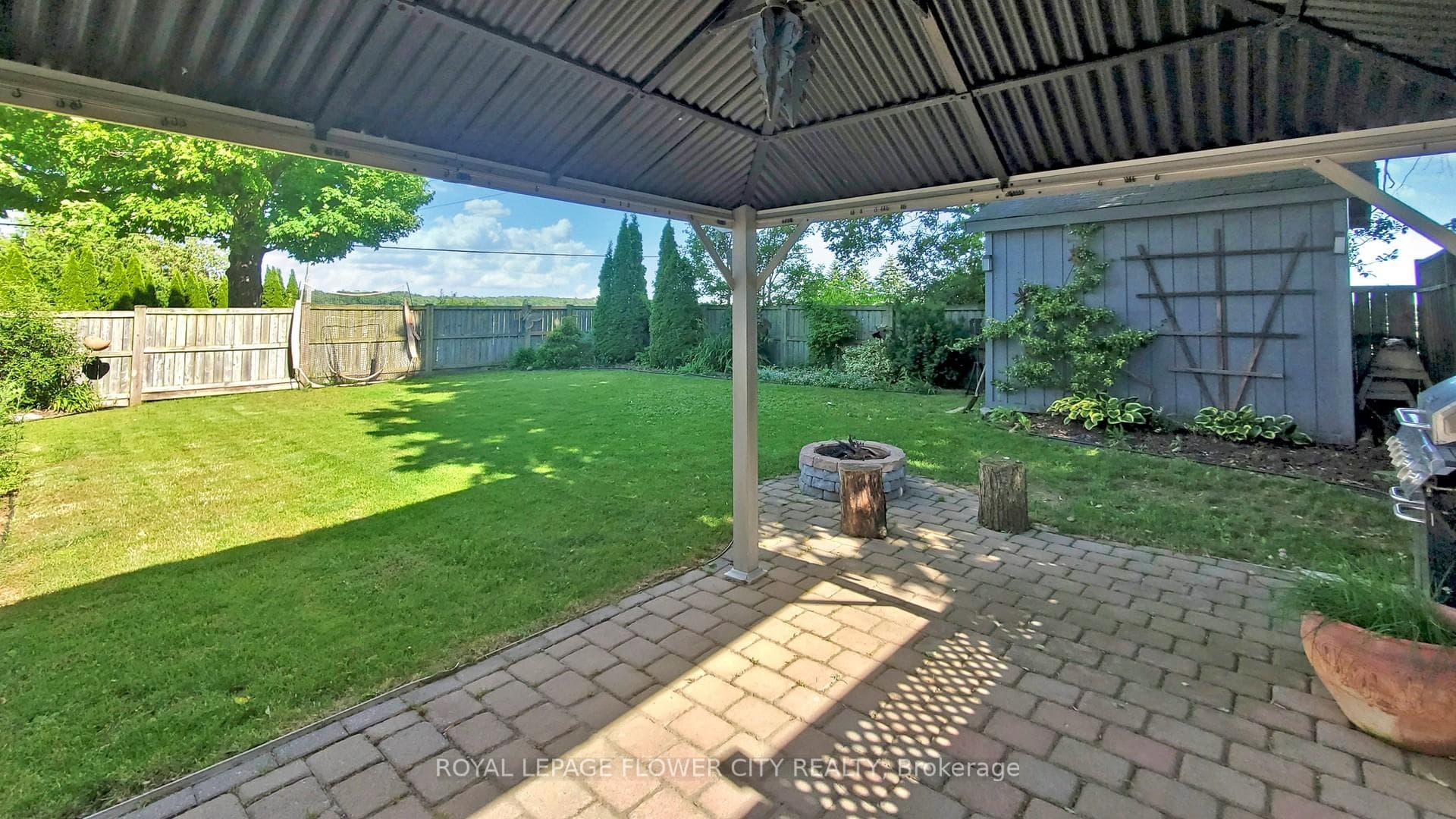 1 Fuller Drive photo 36