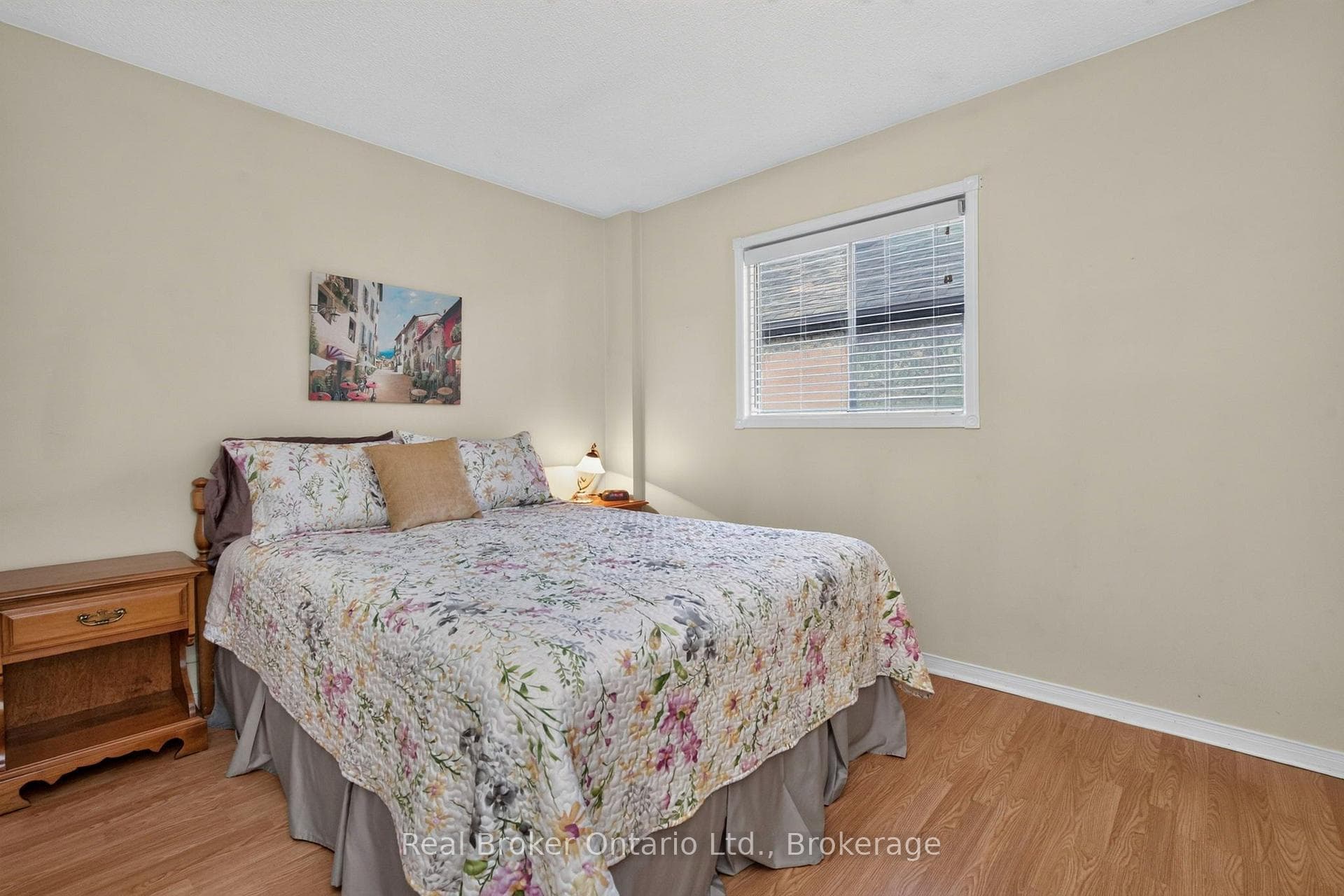 47 Timberland Crescent photo 12