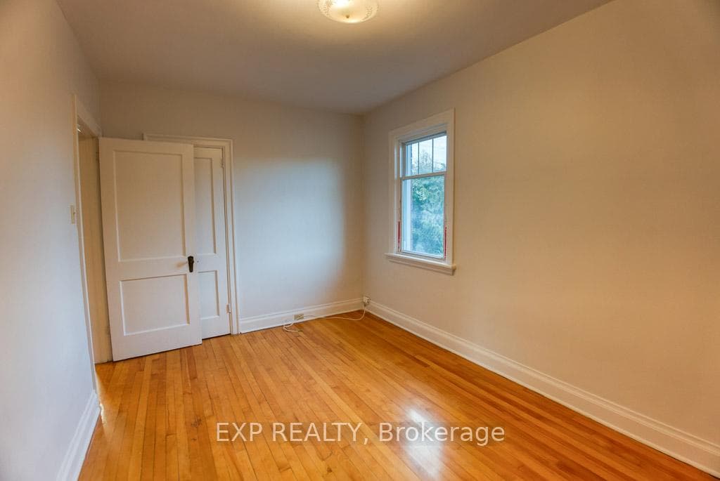 448 Holland Avenue photo 24