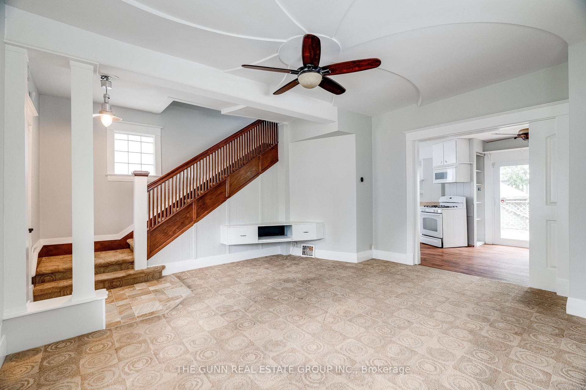 904 Dame Street photo 6