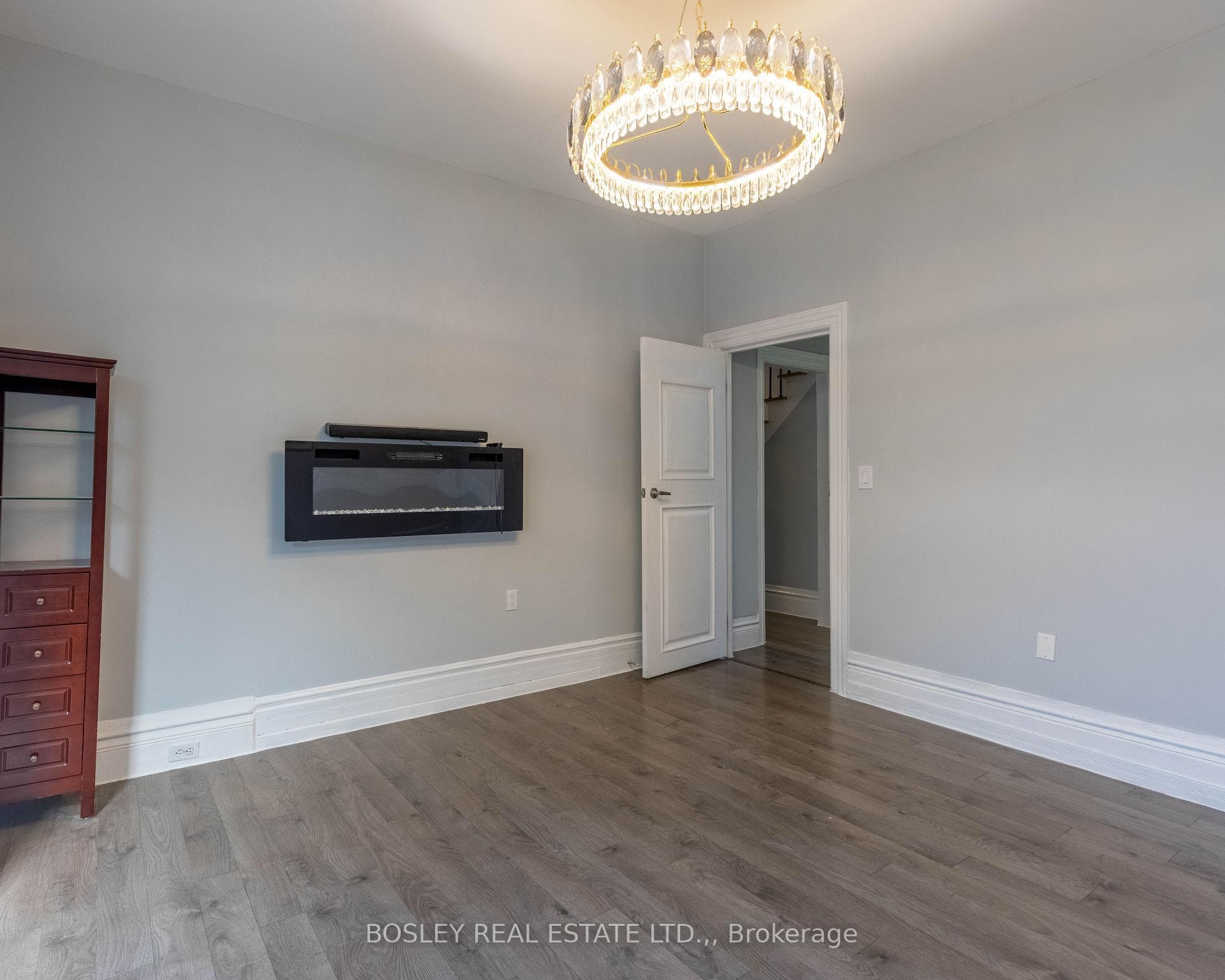 4466 Fourth Avenue photo 12