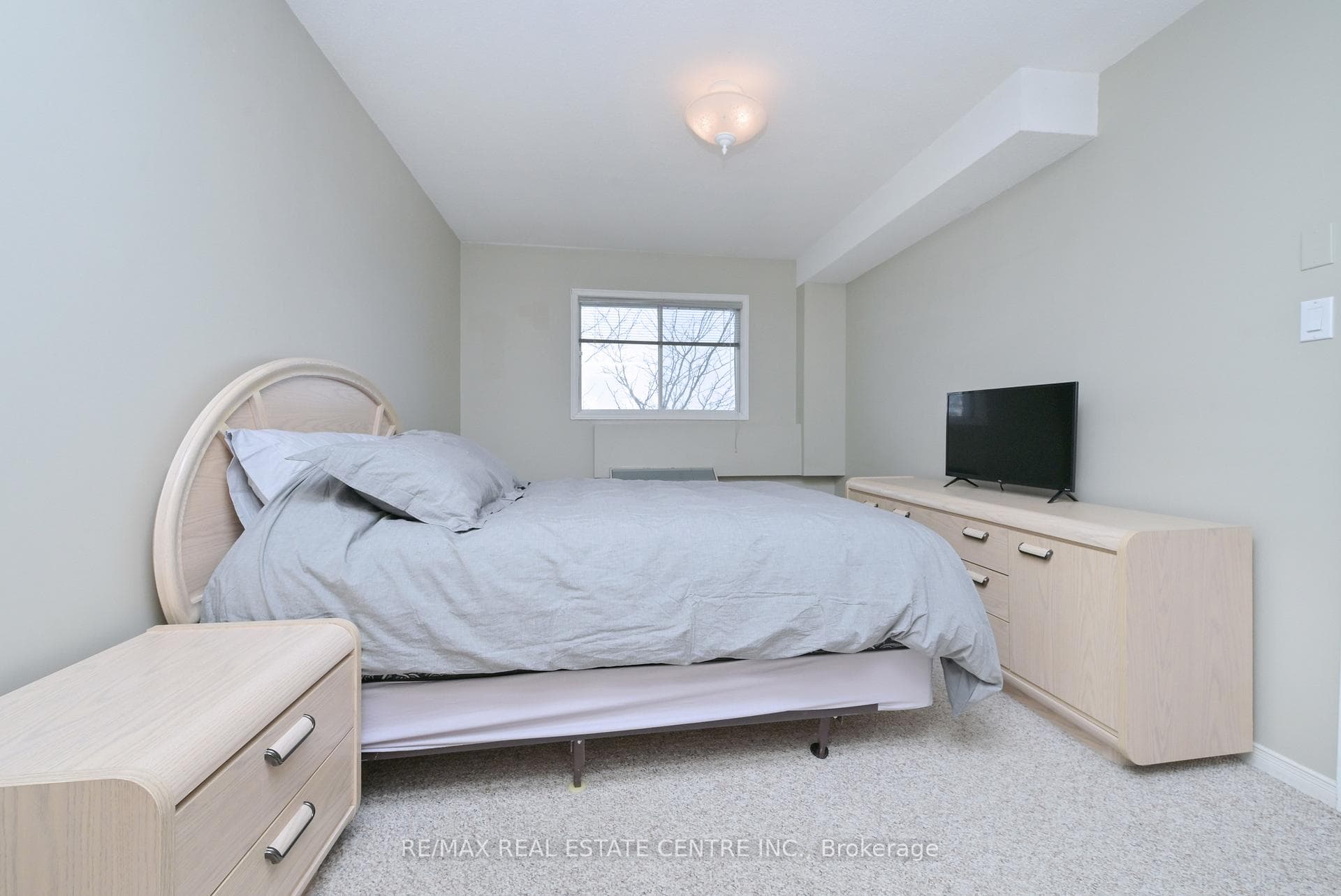 120 Bell Farm Road Unit 409 photo 16