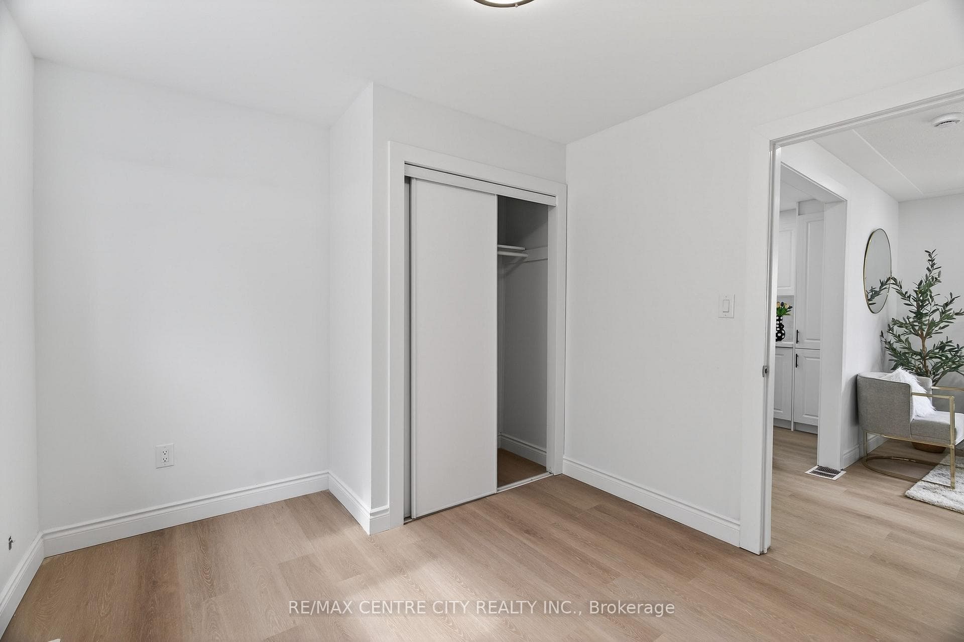 139 Mamelon Street photo 17