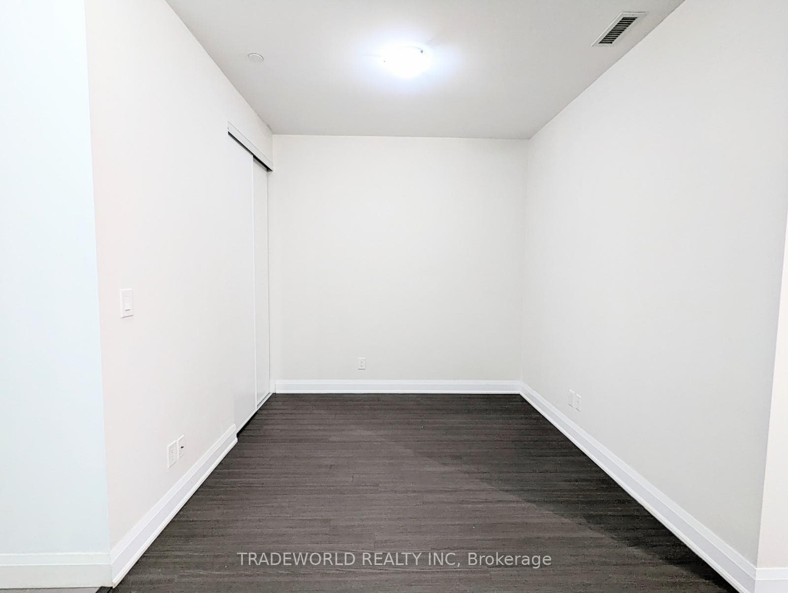 1 Uptown Drive Unit 103 photo 12