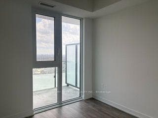15 Skyridge Drive Unit 1602 photo 7