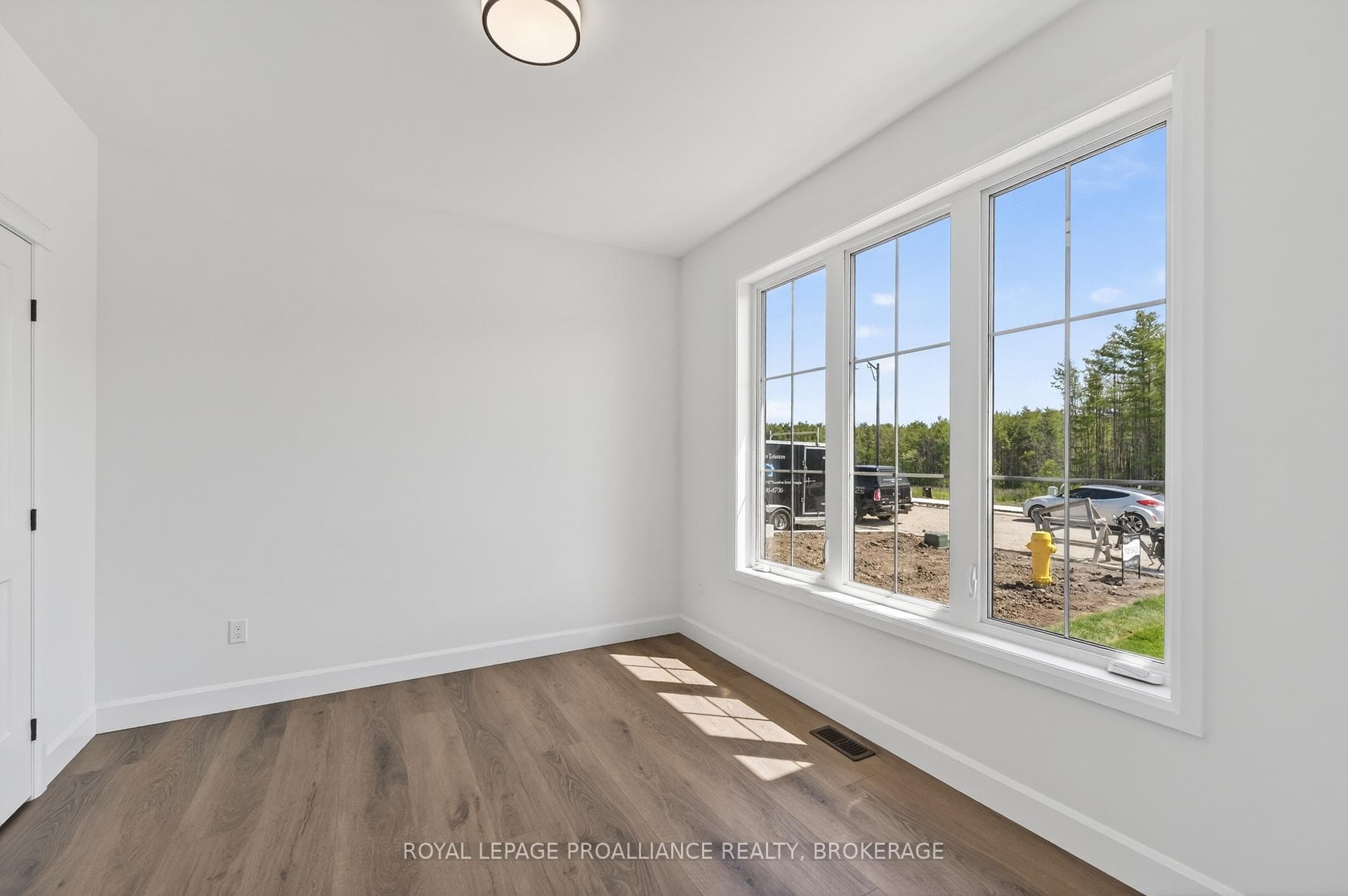 190 Jean Drive photo 5