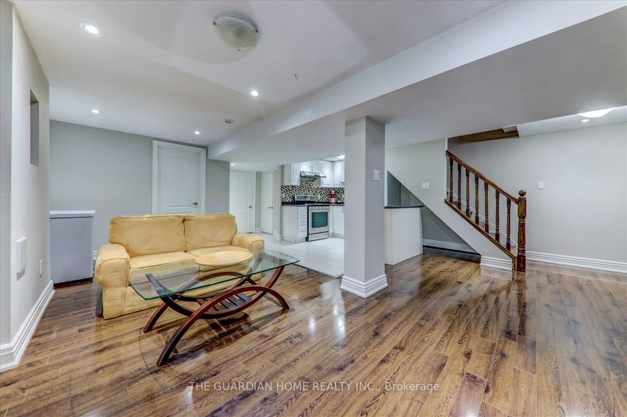 27 Lysander Court photo 31