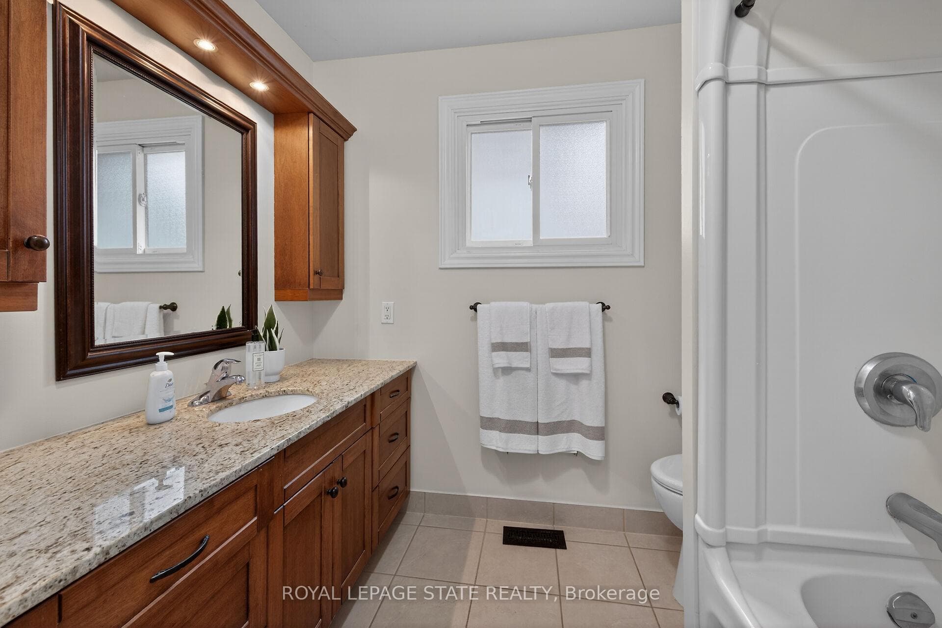 55 Horizon Court photo 34