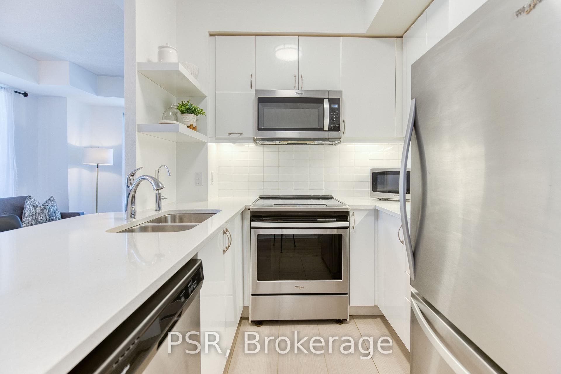 39 Annie Craig Avenue Unit 905 photo 4