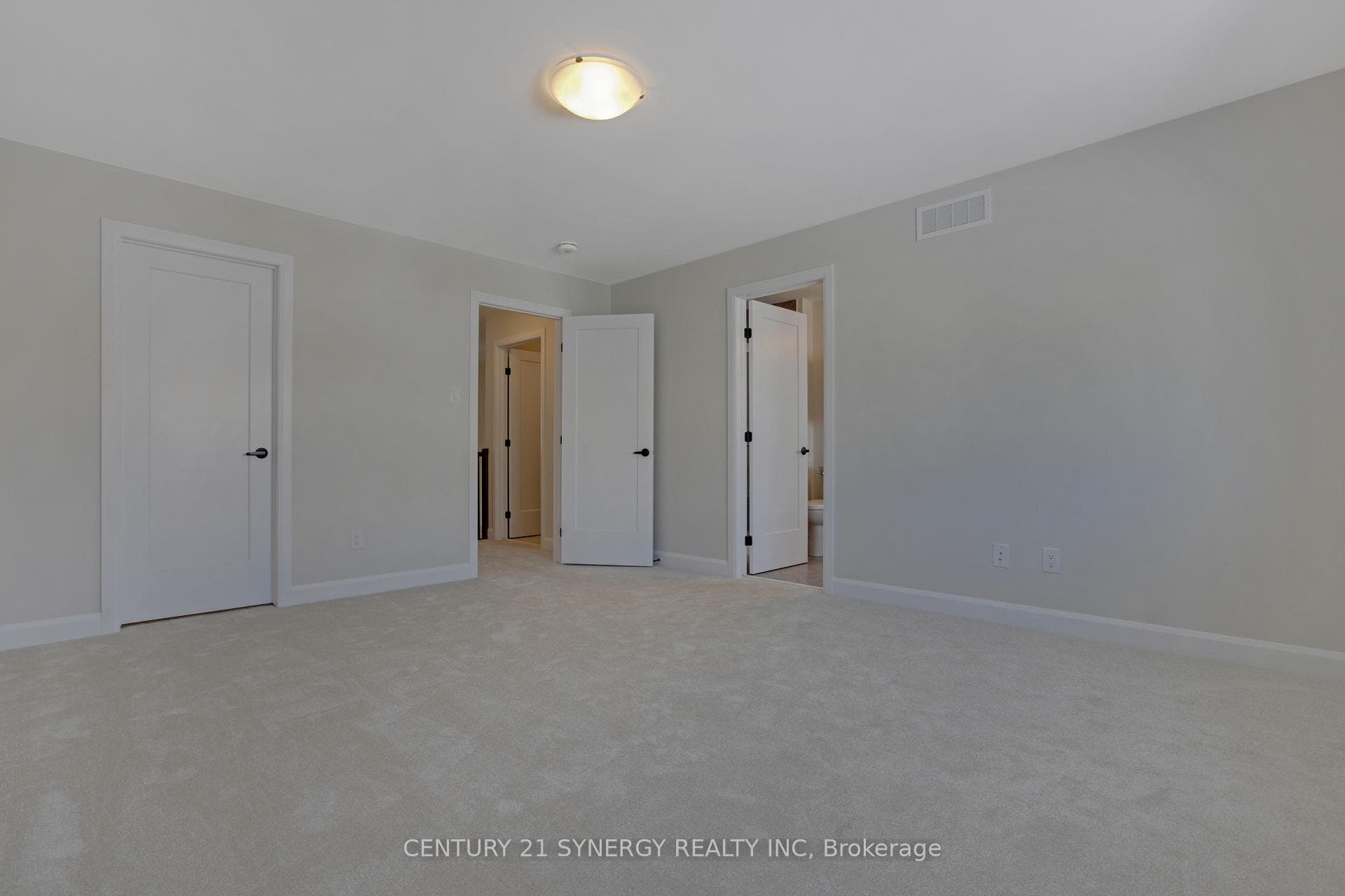 708 Taliesin Crescent photo 4