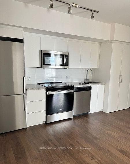 30 Tretti Way Unit 1016 photo 4