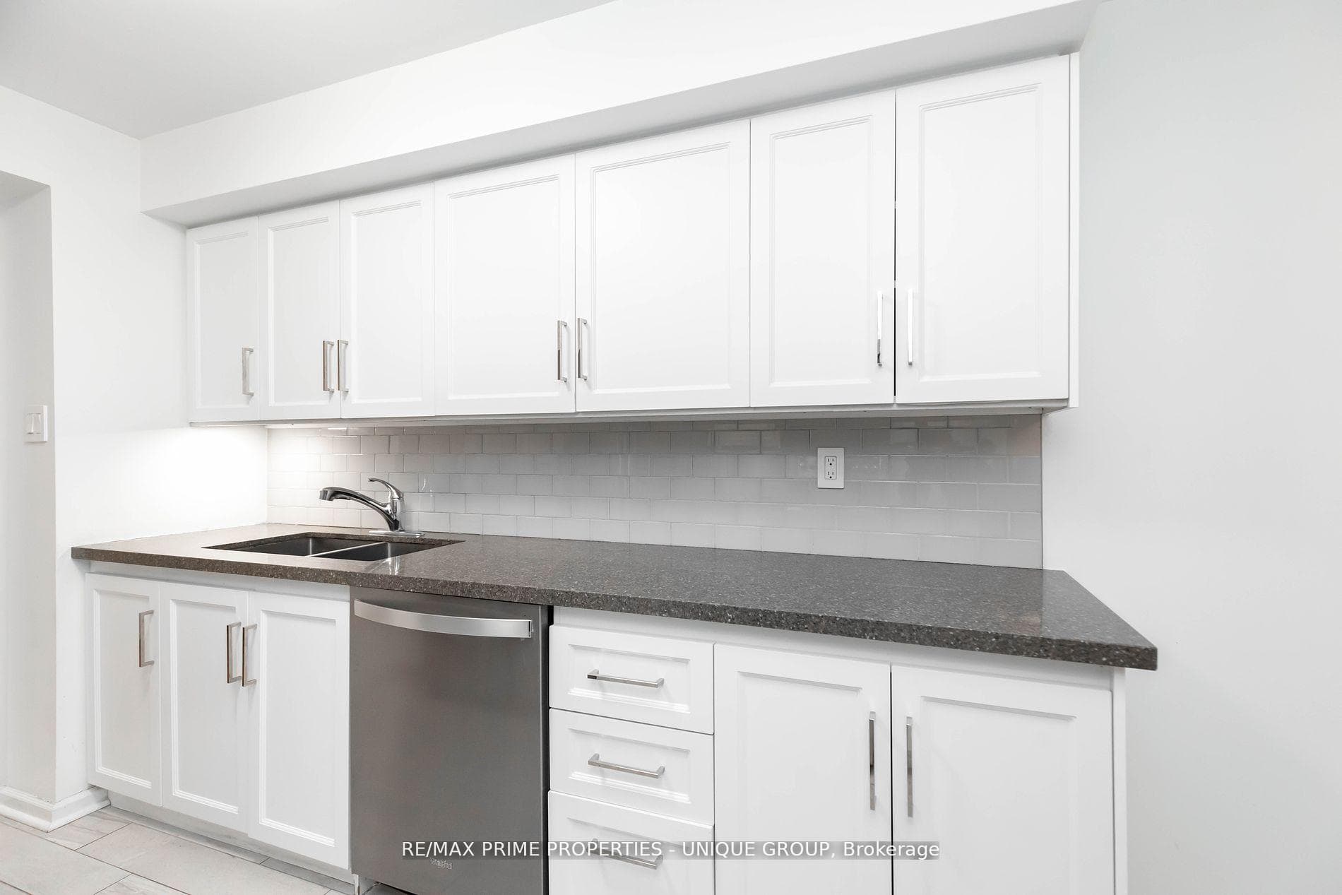 80 Front Street Unit 322 photo 17