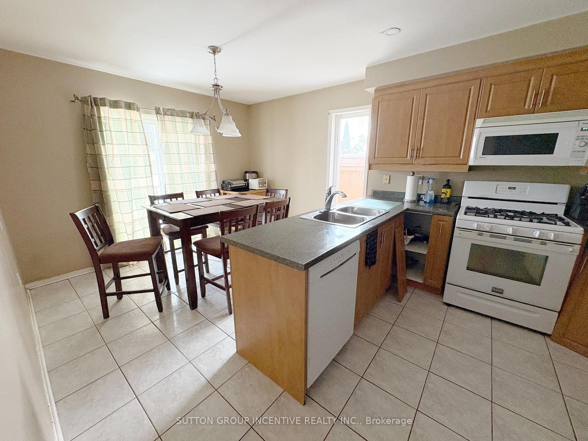 1841 Mill Street photo 3