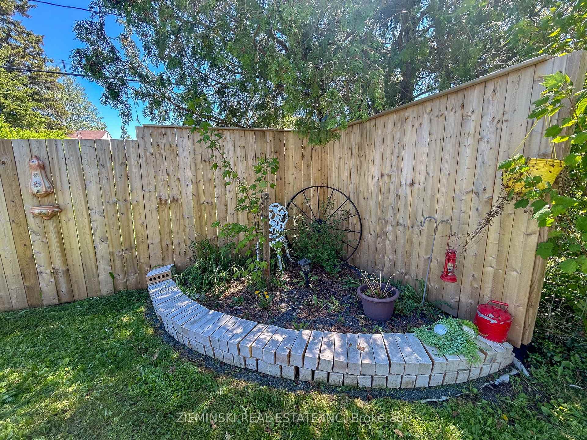 107 New Circle Place photo 41