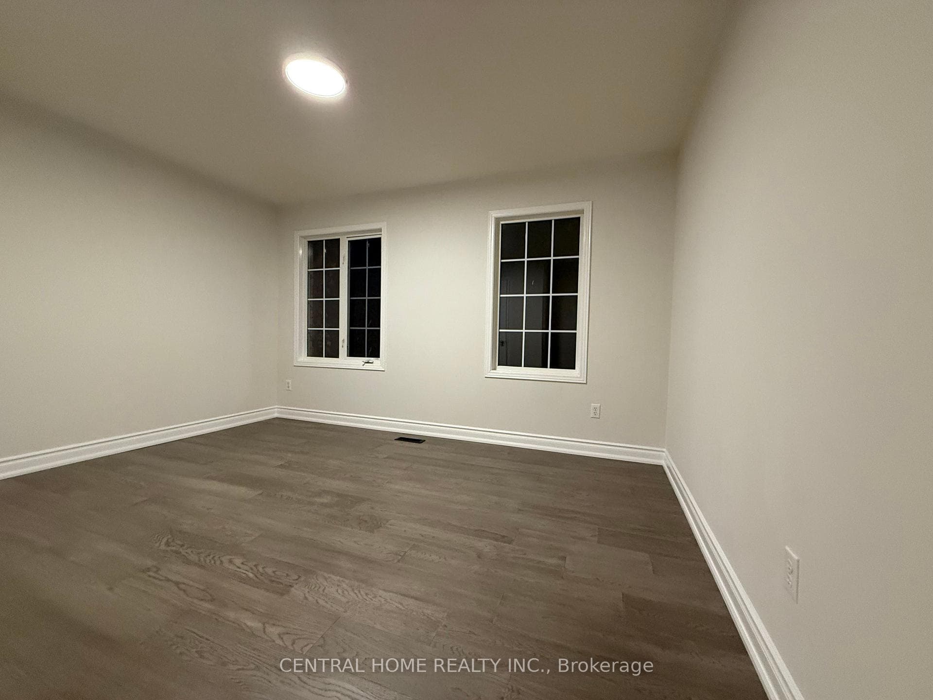 81 Bassett Avenue photo 20