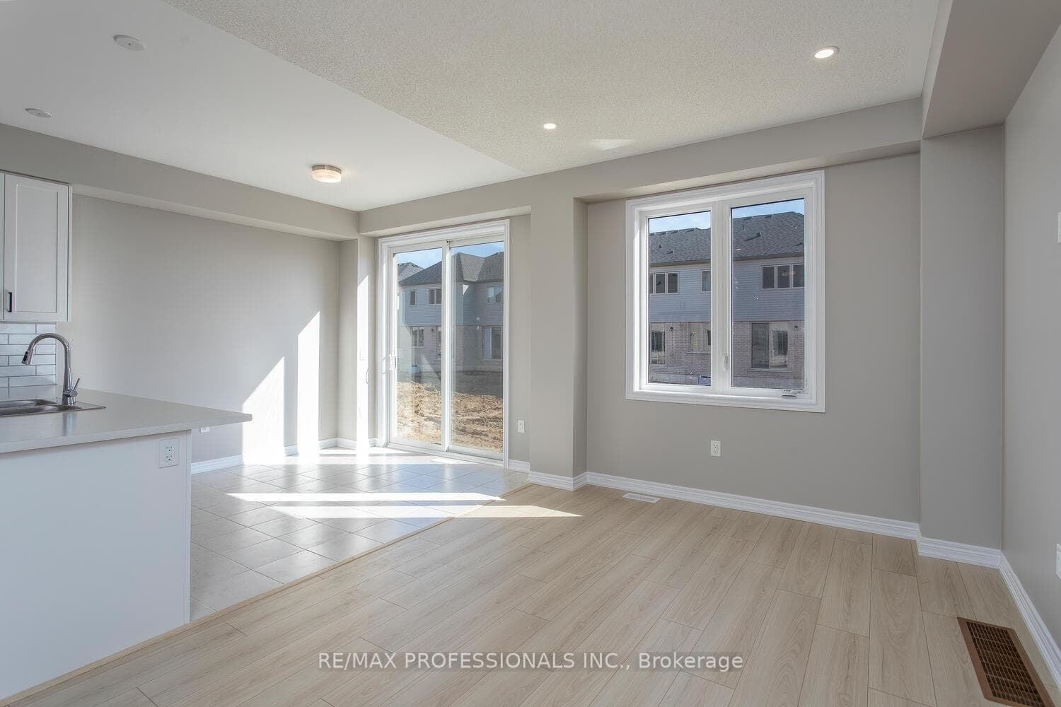 37 Prest Way photo 11