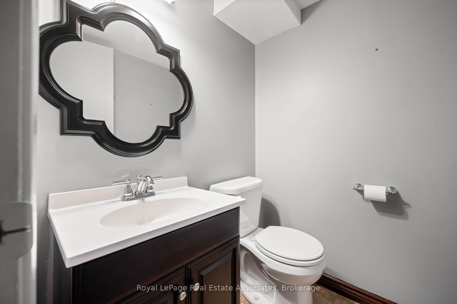 256 Archdekin Drive photo 26