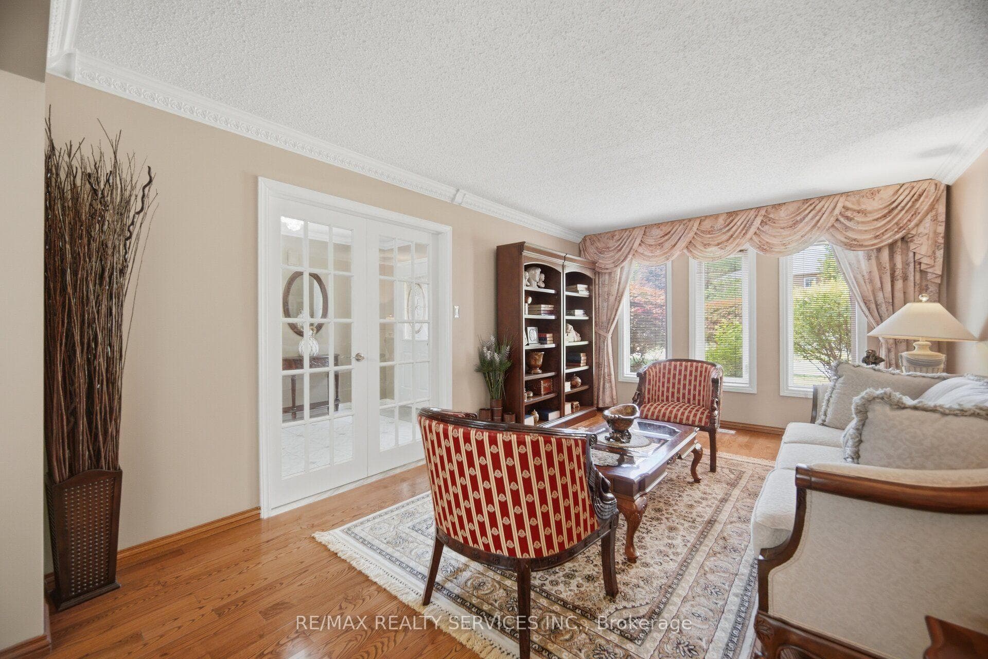 29 Christie Drive photo 11