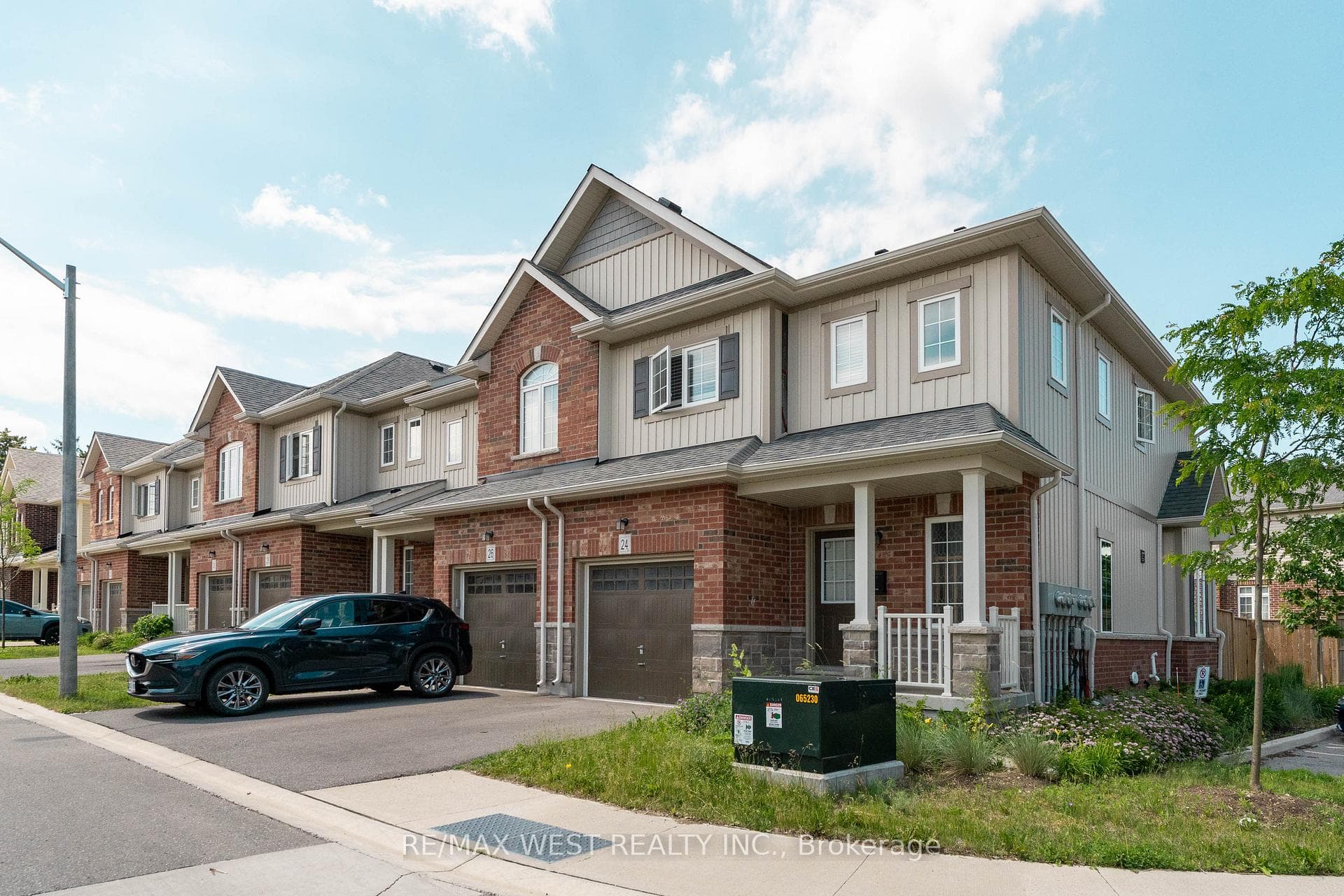 24 Dewberry Drive photo 3
