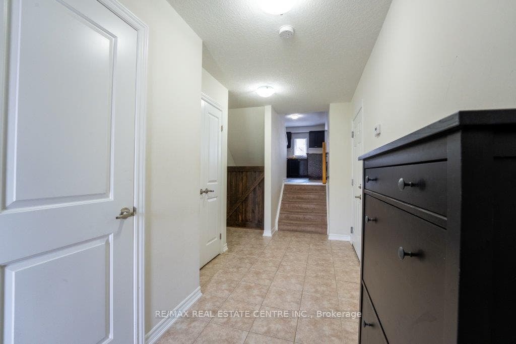212 Summit Ridge Drive photo 6