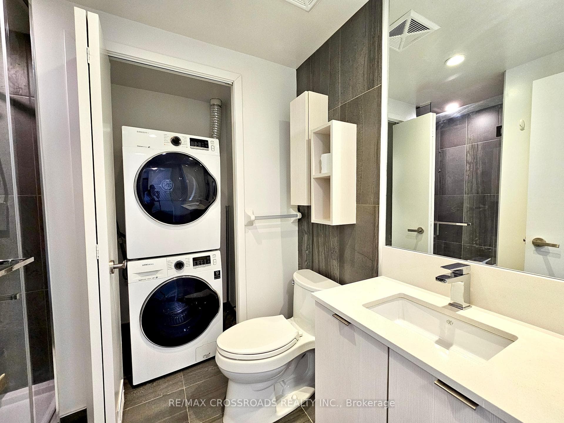 195 Redpath Avenue Unit 3113 ST photo 5